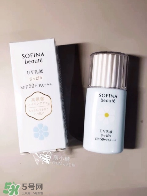 蘇菲娜藍(lán)蕾絲和藍(lán)小花哪個好？蘇菲娜藍(lán)蕾絲和藍(lán)小花對比