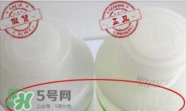 千纖草絲瓜水真假怎么辨別?千纖草絲瓜水真假鑒別圖 千纖草絲瓜水真假怎么辨別?千纖草絲瓜水真假鑒別圖