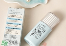 蘇菲娜藍(lán)小花和白小花哪個(gè)好？sofina蘇菲娜藍(lán)小花和白小花對(duì)比