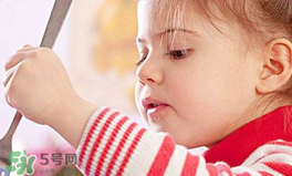 寶寶可以吃小龍蝦嗎？多大的寶寶可以吃小龍蝦呢？