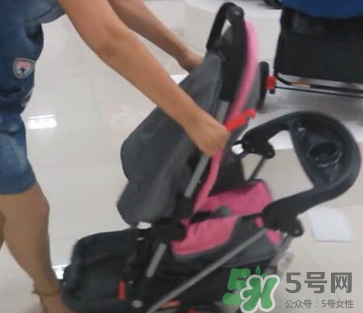 好孩子嬰兒車怎么折疊？好孩子嬰兒車折疊步驟圖