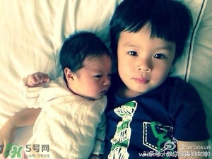 小花妹妹正面照 小花妹妹近照 小花妹妹正面照 小花妹妹近照