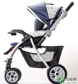 嬰兒車三輪好還是四輪好？嬰兒車三輪和四輪的區(qū)別