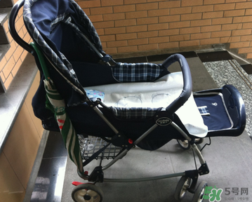 好孩子嬰兒車怎么放平？好孩子嬰兒車如何調(diào)節(jié)放平？