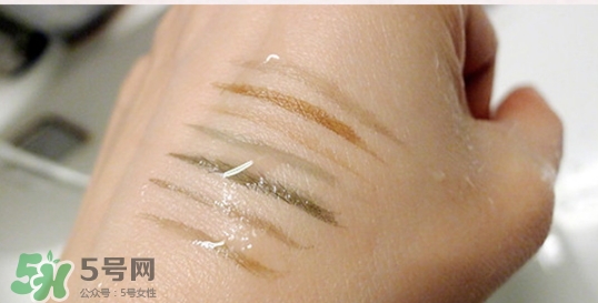 veecci唯資水眉筆怎么用？唯資水眉筆使用步驟