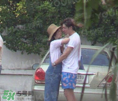 卓偉賣偷拍賺錢 明星從卓偉處買回的偷拍或超億元 卓偉賣偷拍賺錢 明星從卓偉處買回的偷拍或超億元