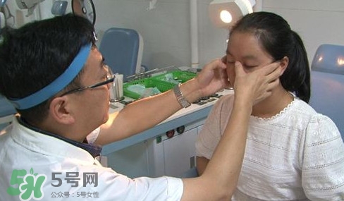 鹽水洗鼻能治好鼻炎嗎？鹽水洗鼻的正確方法