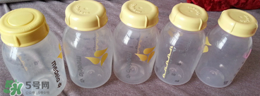 儲奶瓶好還是儲奶袋好？儲奶瓶和儲奶袋哪個(gè)好？