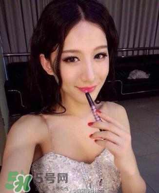 經(jīng)典《梁?！穼⒎?祝英臺(tái)居然是個(gè)男的！