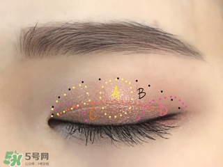 四色眼影的畫法圖解,四色眼影怎么畫 四色眼影的畫法圖解,四色眼影怎么畫