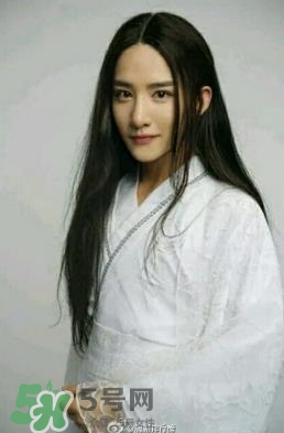 經(jīng)典《梁?！穼⒎?祝英臺(tái)居然是個(gè)男的！