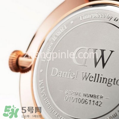 dw丹尼爾惠靈頓手表怎么調(diào)時(shí)間？dw手表怎么沒有日期