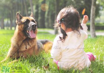 寶寶曬太陽(yáng)怎么曬？最佳的曬太陽(yáng)時(shí)間