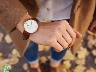 dw手表和天梭哪個好？dw手表和天梭手表哪個檔次高？