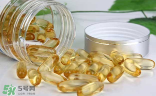 寶寶吃魚肝油什么時間吃最好？嬰兒吃魚肝油吃到什么時候？