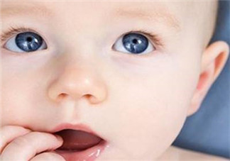 嬰兒吃魚肝油上火嗎？嬰兒吃魚肝油會(huì)不會(huì)引起上火？