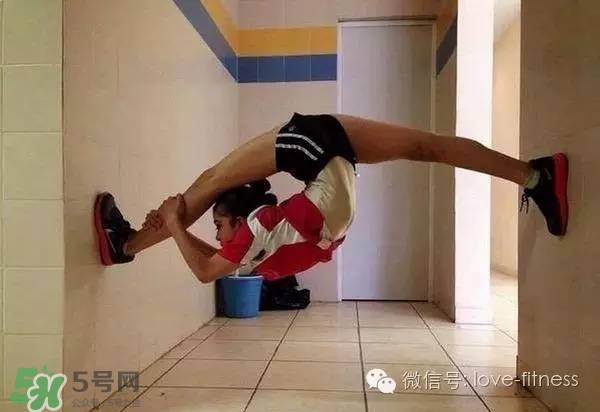 堅(jiān)持做一個(gè)月平板支撐會(huì)怎樣？女生做平板支撐一個(gè)月