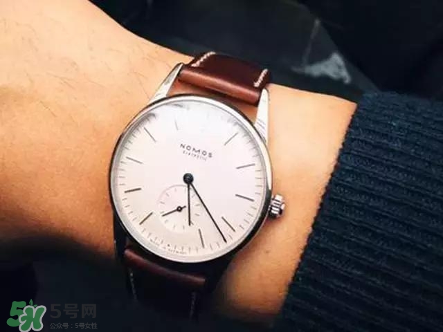 dw手表和天梭哪個好？dw手表和天梭手表哪個檔次高？