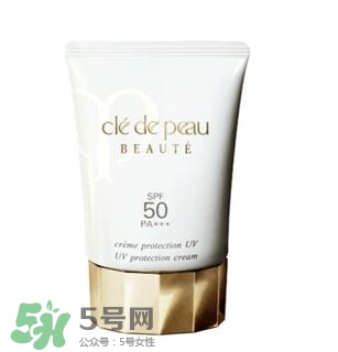 先涂防曬霜還是妝前乳？防曬霜和妝前乳使用順序