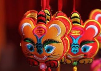 端午節(jié)戴什么？端午節(jié)為什么要戴五彩繩？