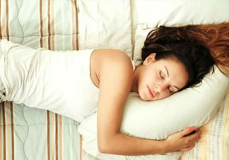 女人打鼾是什么原因？女人睡覺打鼾的原因