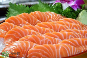 三文魚放冷藏還是冷凍？三文魚冷藏好還是冷凍好？