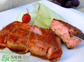 三文魚(yú)煮多久？寶寶吃三文魚(yú)煮多久熟？