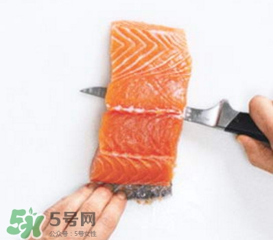 三文魚有刺嗎？三文魚的刺怎么處理