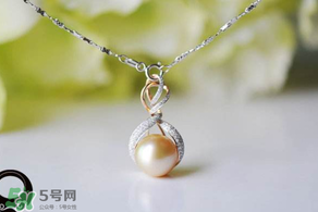 2017年母親節(jié)送什么首飾好？2017年母親節(jié)首飾推薦