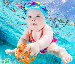 寶寶游泳多長時間合適？寶寶一次游泳游多久好？