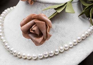 母親節(jié)送什么項鏈？2017年母親節(jié)項鏈推薦