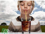 寶寶能喝碳酸飲料嗎？寶寶喝碳酸飲料有什么危害？