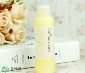 ettusais艾杜紗零毛孔洗面奶怎么樣？艾杜紗零毛孔洗面奶