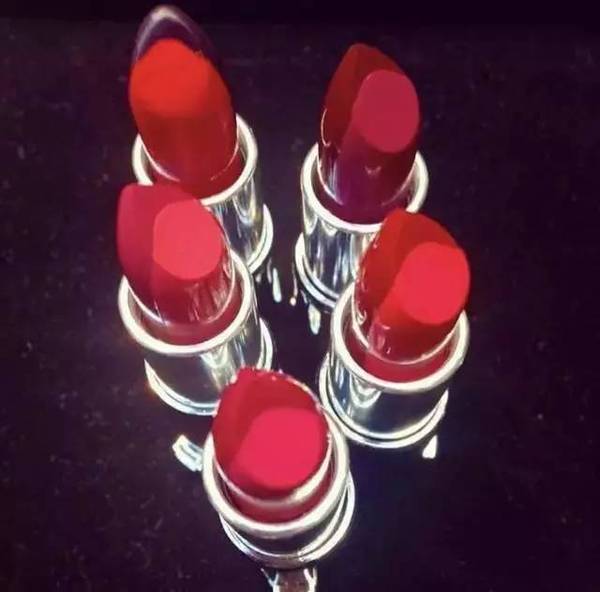 紀梵希雙色唇膏口紅什么時候上市？紀梵希雙色唇膏上市時間