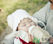 配方奶粉媽媽可以喝嗎?大人能喝嬰兒奶粉嗎? 配方奶粉媽媽可以喝嗎?大人能喝嬰兒奶粉嗎?