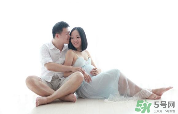 孕婦能抹護(hù)膚品嗎？孕婦能化妝嗎？