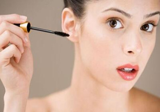 孕婦能抹護(hù)膚品嗎？孕婦能化妝嗎？