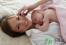 夏天做月子穿什么鞋？夏天做月子如何選擇鞋子？