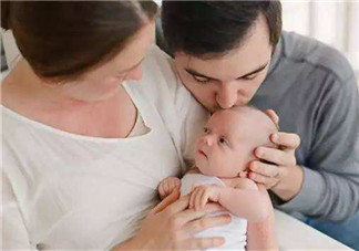 夏天坐月子可以吹風(fēng)扇嗎？夏天風(fēng)扇能不能給產(chǎn)婦用？