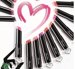 嬌蘭小黑裙唇膏060多少錢？嬌蘭小黑裙甜漾唇膏060專柜價(jià)格