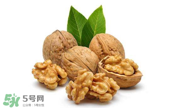 核桃仁怎么保存？核桃仁生吃好還是熟吃好？