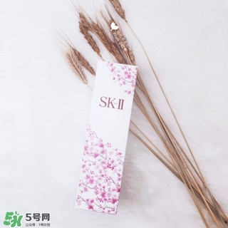 sk2櫻花版和普通版的區(qū)別 skii櫻花神仙水和普通版哪個貴？