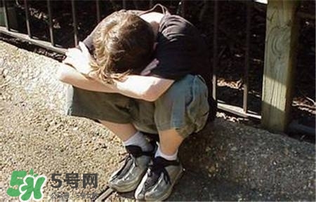 孩子遺精家長(zhǎng)怎么解決？第一次遺精怎么處理？