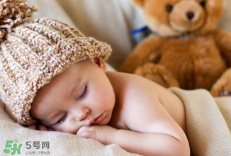 夏天寶寶可以穿開襠褲嗎？寶寶穿開襠褲有什么危害嗎？