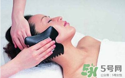 女人刮痧好還是拔罐好？刮痧和拔罐的區(qū)別