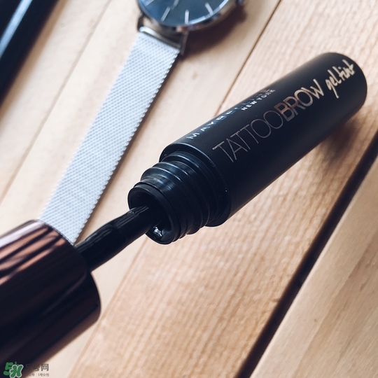 美寶蓮眉膠好不好？美寶蓮眉膠怎么用