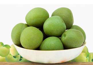 青梅怎么腌制脆青梅？脆青梅的腌制方法