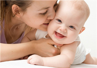 夏天寶寶可以穿開襠褲嗎？寶寶穿開襠褲有什么危害嗎？