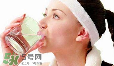 男子喝尿6年減肥100斤 喝尿真的能減肥嗎？