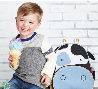 餃子的奶牛背包是什么牌子？寶寶背包應該怎么挑選？